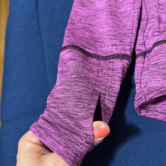 DONATED!!! Reebok Cold Weather Top - Picture 3 of 5